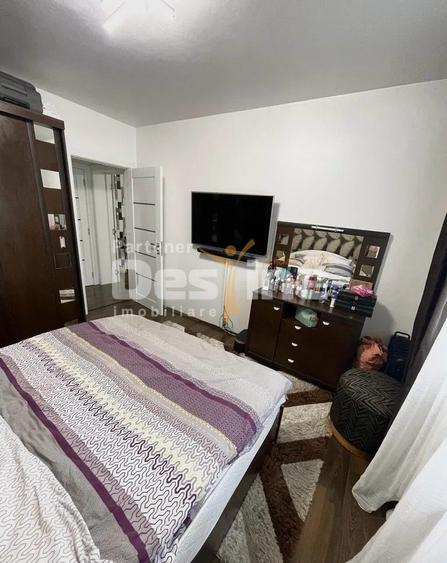 Apartament 3 camere semidecomandat Drumul Taberei