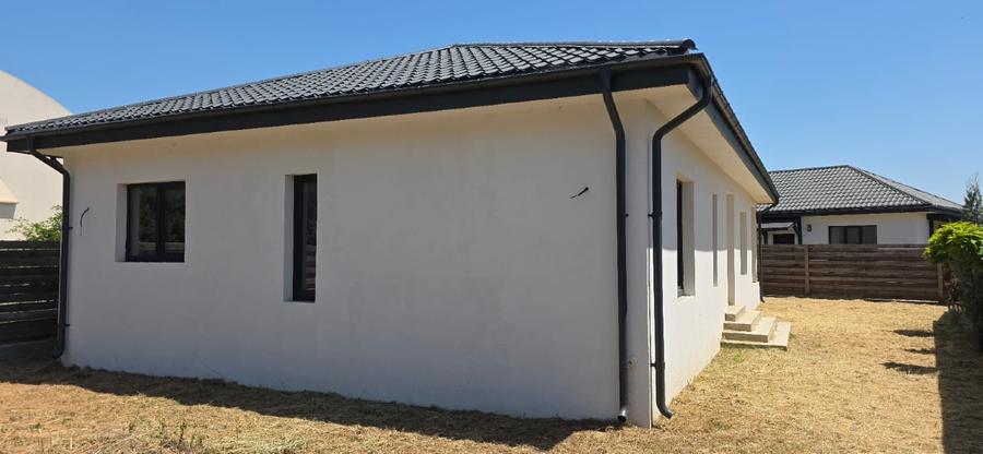Casa de vanzare parter, 4 camere , Samurcasi, Crevedia