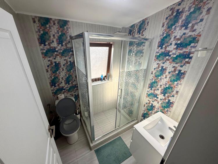 Casa moderna cu 4 camere, garaj 3 masini, curte amenajata – Valu lui Traian - 48
