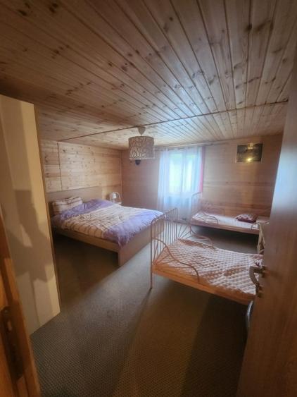 Casă de vacanță spațioasă | 6 dormitoare | Satul Nufărul – Reci