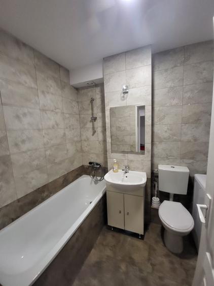 APARTAMENT MODERN CU 4 CAMERE IN AMPOI 2