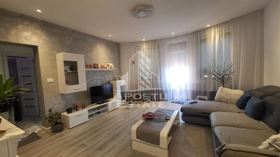 Apartament cu 3 camere,2 bai,renovat,complet mobilat utilat,Girocului