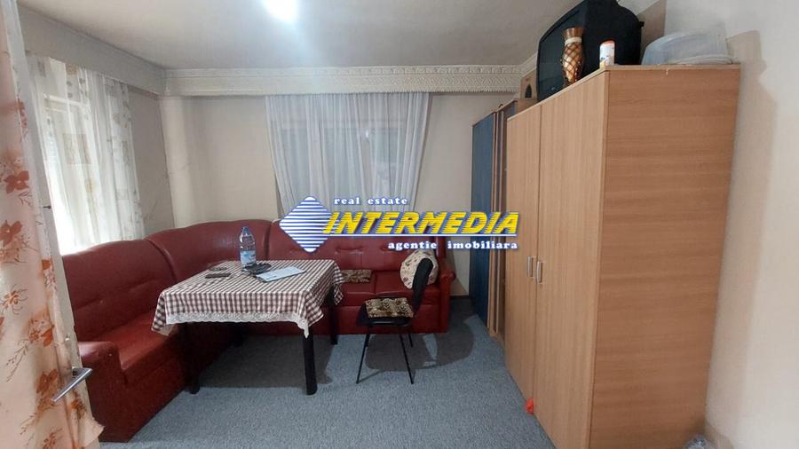 Casa curte si gradina la 15 km de Alba Iulia, Com. Berghin