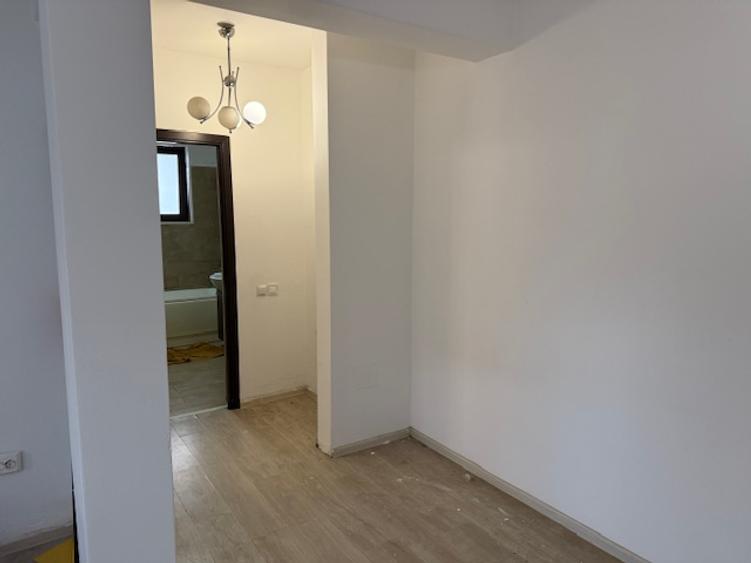 VANZARE AP 2 CAM PARTER IN VILA