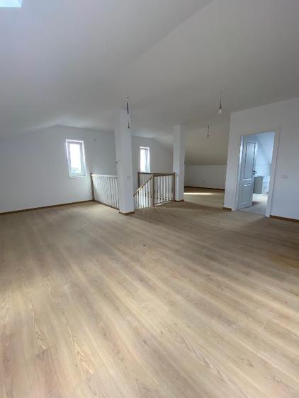 Duplex 1/2 - P+1+M, 160 mpU+terasa, 3 bai, 290 mpT - VANZATOR p. fiz, COMISION 0