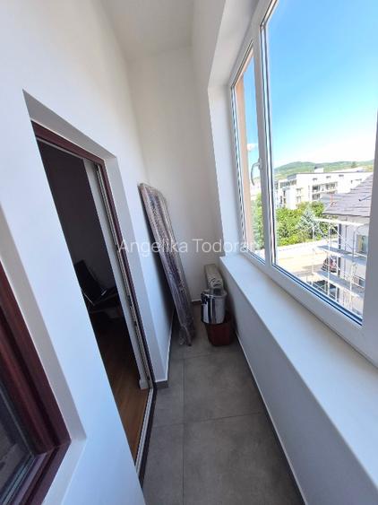 Vând apartament 4 camere în Bistrița  - 11