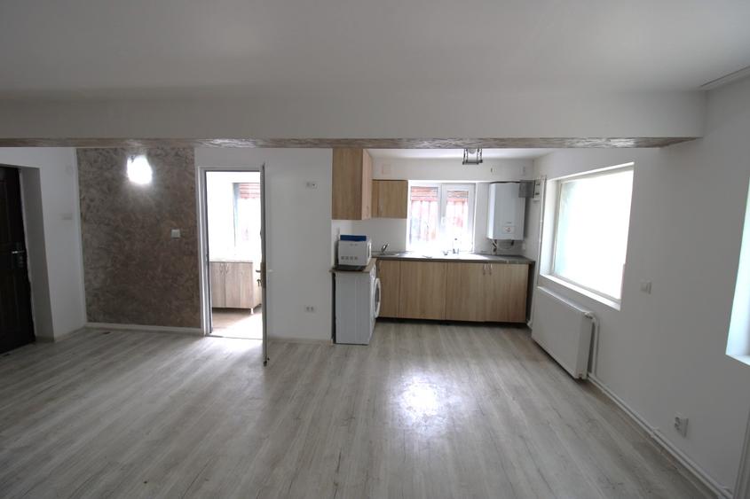 Spatiu comercial in I C Frimu