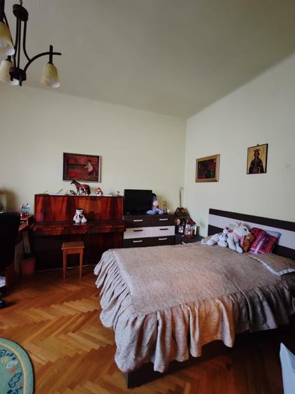 Casa de vanzare, 100 mp, zona Parcul Regina Maria