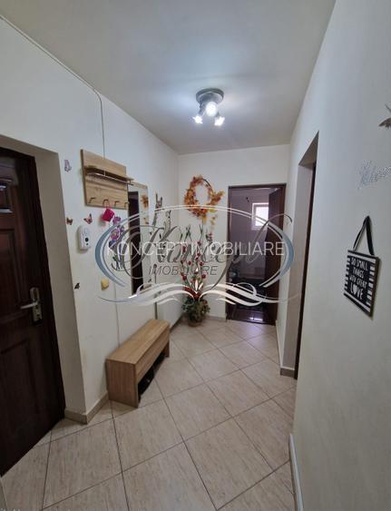 Apartament 2 camere, parter, cu parcare, Apahida