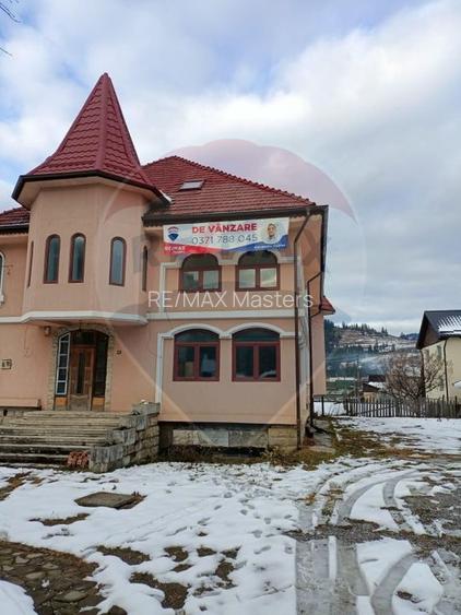 Pensiune/Casă cu 18 camere de vânzare în Campulung Moldovenesc - 15