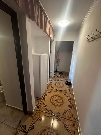 Apartament cu 2 camere, etajul 2/4, zona Alexandru cel Bun