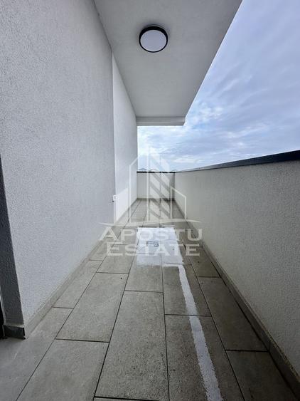 Apartament cu 3 camere, 2 balcoane, pod propriu in Giroc