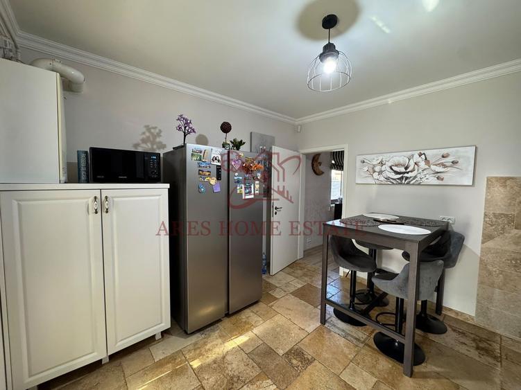 Casa 4 dormitoare, 3 bai, bucatarie inchisa si gradina – Bogdanestilor