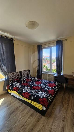 Apartament 4 camere în zona str. Padurii
