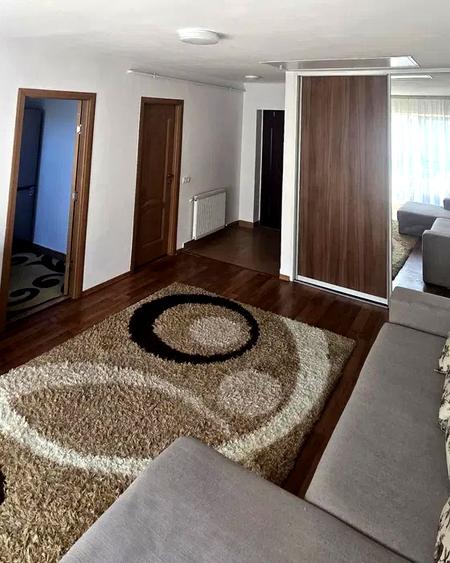 Apartament o cameră, bucătărie separată, parcare, zona Stejarului