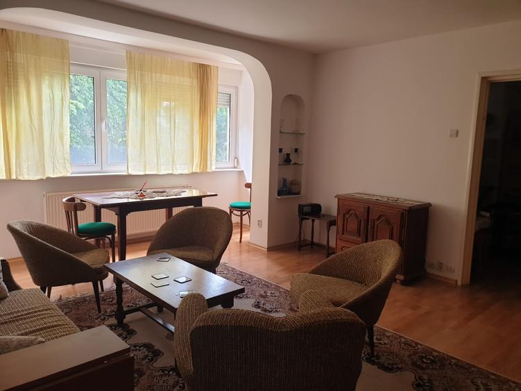 Apartament 3 camere, centrala termica proprie
