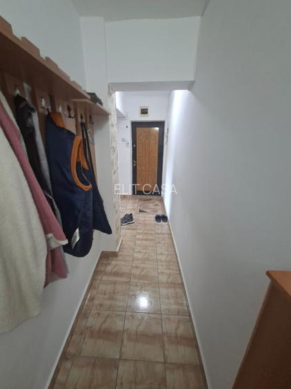 Apartament cu 3 camere, decomandat, etajul 4/8, zona Pacurari - 11