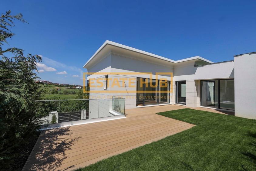 Vila in ansamblu exclusivist cu finisaje si dotări premium