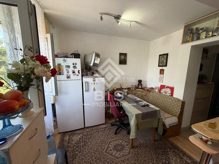 Apartament de vanzare 3 camere - zona Decebal - 3