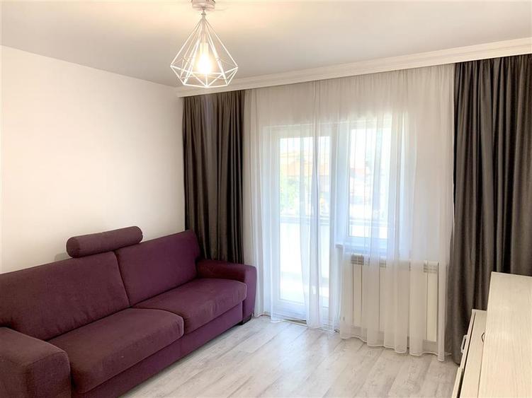 RECO Apartament 3 camere, decomandat .