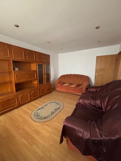 Apartament 2 camere, zona centrala, 47 mp, mobilat, loc de parcare - Strada Gene