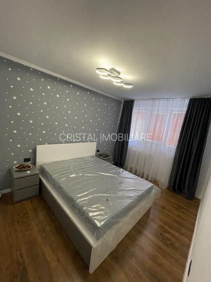 Închiriere Apartament cu 2 camere, decomandat, metrou Dristor in fata blocului - 4