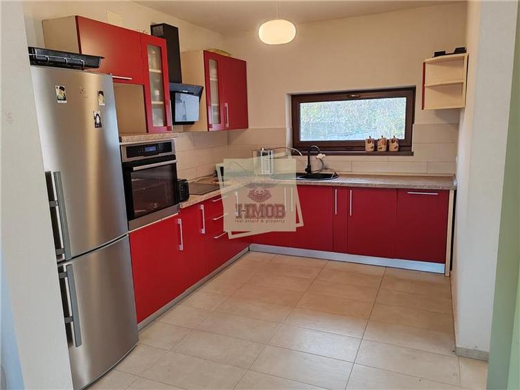 Casa moderna 3 camere 2 bai teren 790mp zona Cetate