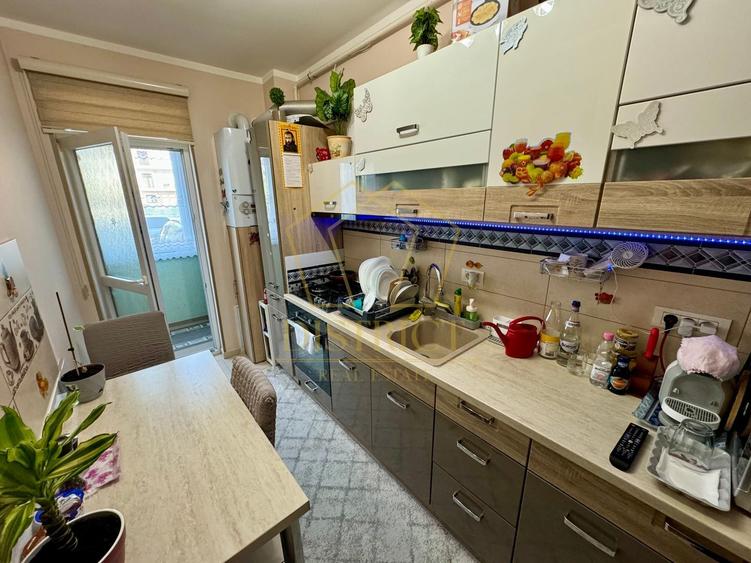 Apartament cu 3 camere mobilat si utilat | parter in Giroc | asfalt.