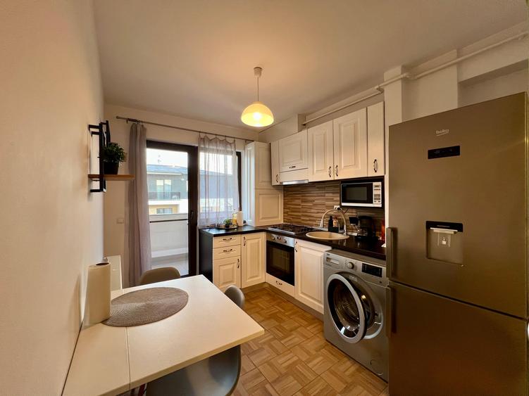 Apartament cu 3 camere | Parcare inclusă | Str Stejarului | Bloc nou