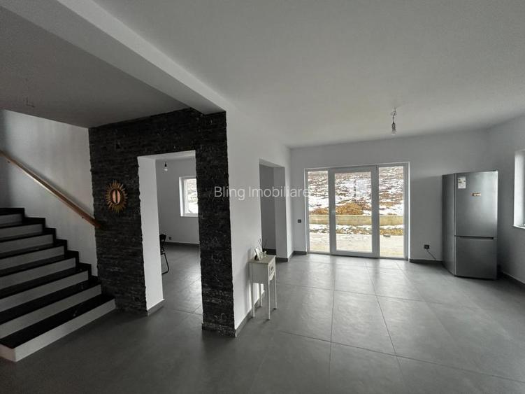 Casa individuala de vanzare,4 camere, Chinteni - 12