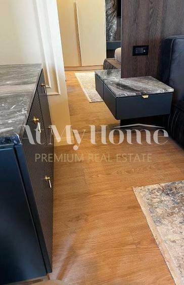 Penthouse Superb 4 camere + birou, terase 56 mp, parcare subterana + boxa