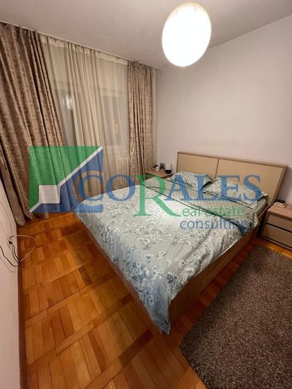 Zona Lipovei - 3 camere. La etajul 2, bloc izolat !