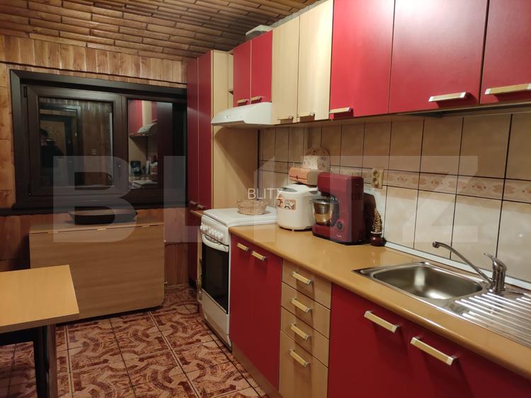 Apartament de vânzare, 3 camere, 80 mp, decomandat, zona Zamca - 6