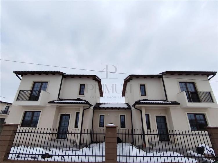Duplex despartit prin camera tehnica - 2 dormitoare - 2 bai - zona foarte buna -