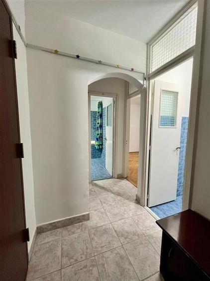 RECO Apartament 3 camere decomandat etajul 1 zona Nufarul Lotus