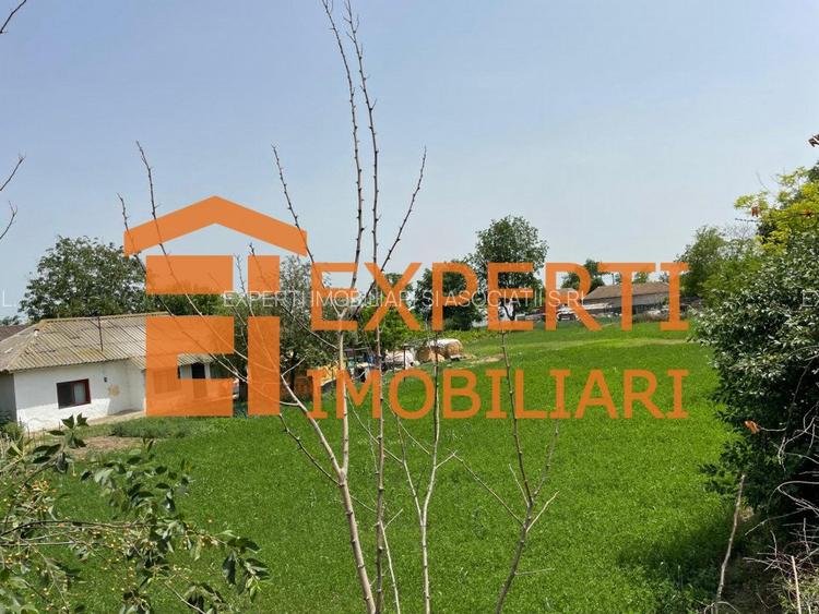 Casă de vânzare în Mihail Kogălniceanu | Locuință spațioasă - 14