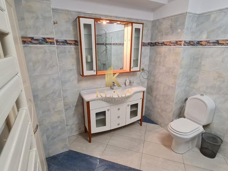 Apartament de inchiriat cu 5 camere in Cartierul Francez
