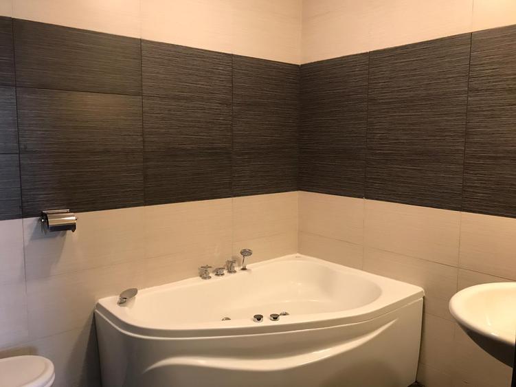 Apartament de 3 camere la lac