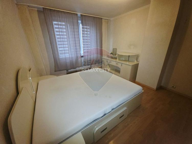 Apartament cu 4 camere de vânzare în zona Calea Romanului - 25