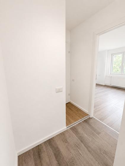 Apartament 3 Camere Renovat | 4 min Metrou Dristor | Anvelopat | 1984
