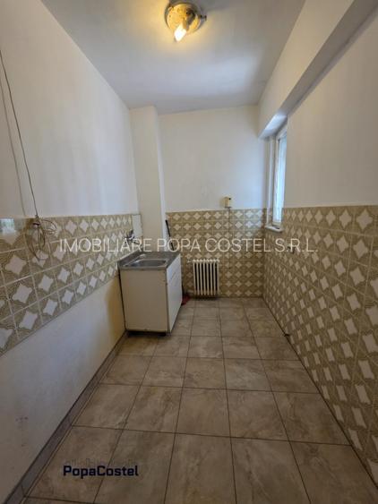 Piata Romana la metrou 2 camere decomandate 46,68 mp etaj 4/8 nemobilat, lift - 7