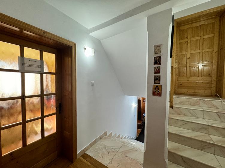 Casa de locuit + Spatii comerciale deja inchiriate!