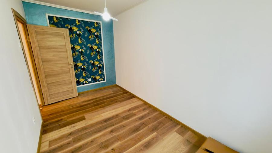 Apartament cu 3 camere de vanzare in Mazepa