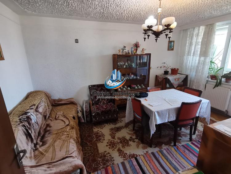 Apartament 3 camere semidecomandat, 1 baie, Darmanesti