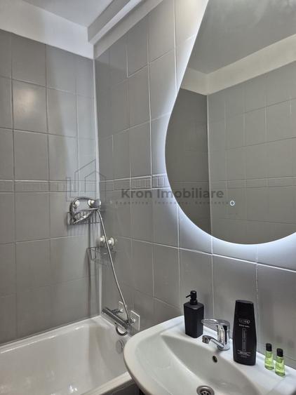 Inchiriez apartament 2 camere zona Colina Universitatii