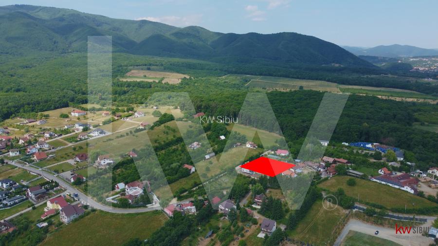 Teren construtie 1000 mp - Tocile, toate utilitatile, vedere panoramică! - 2