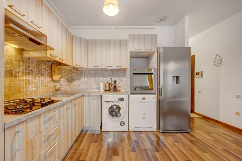 Apartament 2 camere cu terasa imensa de 50mp in Cosmopolis, comision 0
