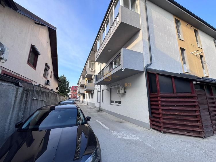 Apartament 2 camere de vanzare, decomandat, acces facil la metrou