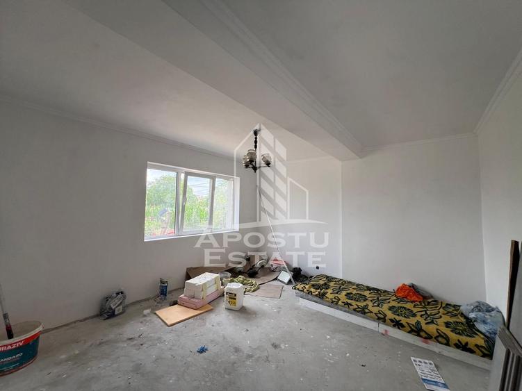Casa individuala pe etaj de vanzare, renovata complet, Becicherecu Mic