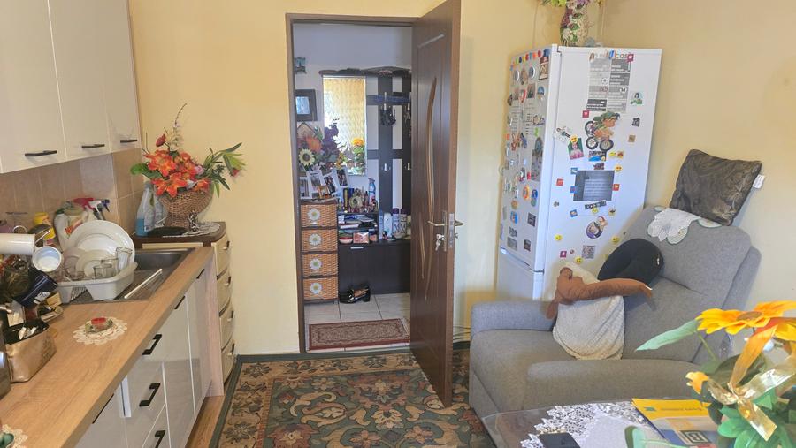 Vand apartament cu 3 camere decomandat in Deva str. Bejan, 2 bai, 2 balcoane